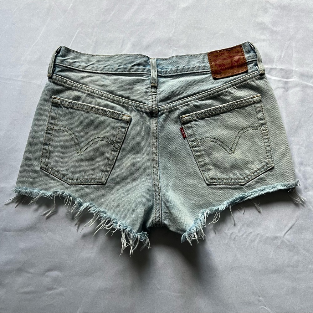 Levi’s - Picture 4 of 7